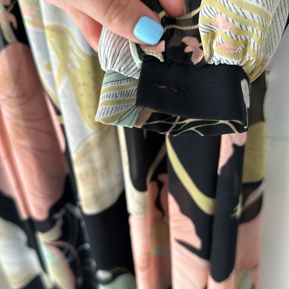 Lulus Wonderous Water Lillies Floral Maxi Dress Black Peach Small - Picture 6 of 7